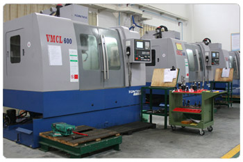 数控铣镗型加工中心